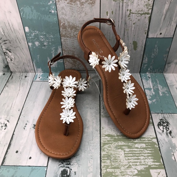 Madeline Stuart Shoes - 🎉HOST PICK🎉 “Ainsley” Floral Thong Sandals 7